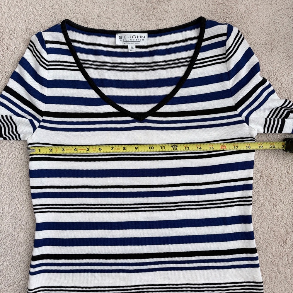 St. John Collection Striped V Neck Long Sleeve Top Bell Cuffs Women's Size 10 - Picture 8 of 8